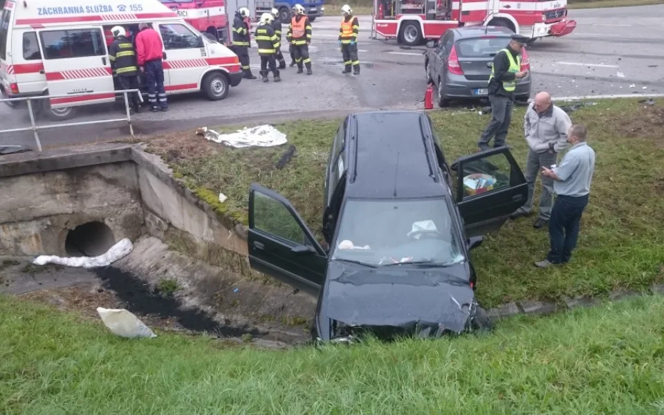 První ostrý výjezd mimo elektrárnu měli temelínští hasiči v rámci IZS. Pomáhali s likvidací následků nehody dvou automobilů