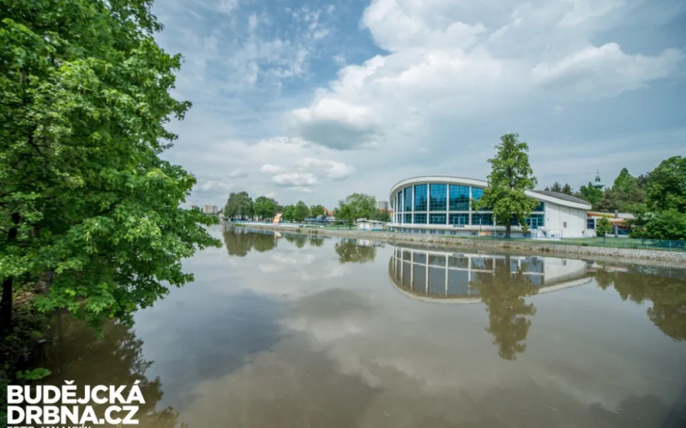 Plavecký stadion