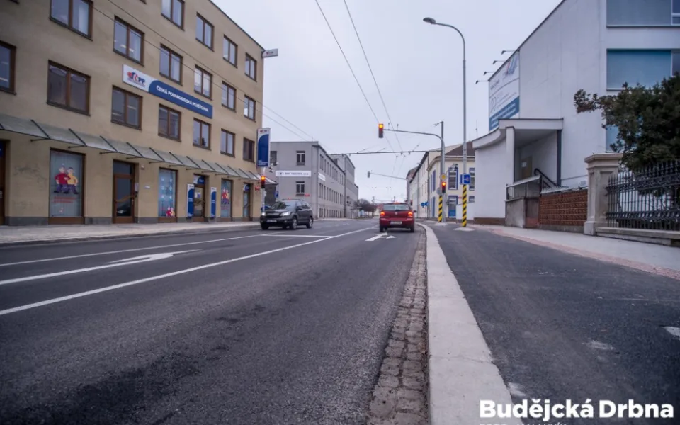 Zrekonstruovaná křižovatka ulic Dvořákova – Průmyslová
