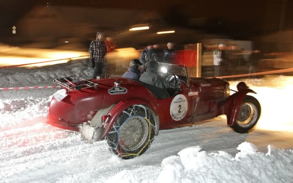 The Winter Trial 2013 ve Svatém Janu nad Malší. Na snímku Alvis Speed 25...