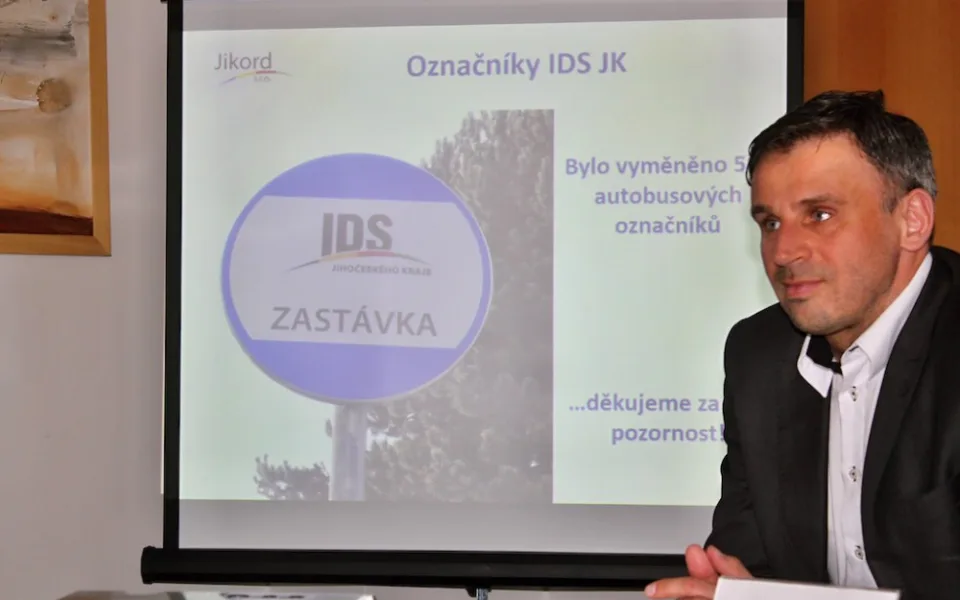 Jiří Zimola při prezentaci IDS JK
