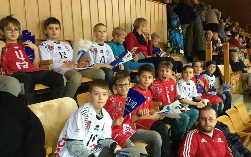 Fotbaloví benjamínci SKP České Budějovice fandili Jihostroji