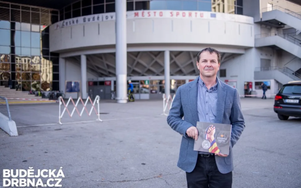 Miroslav Mayer se svou knihou