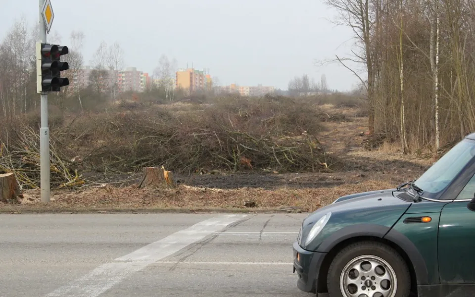 Silnice, která propojí sídliště Máj a Vltavu by měla být hotová na jaře příštího roku. Letos v dubnu se začne stavět.