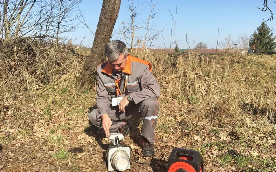 Při cvičení v Temelíne pracovníci elektrárny během kontrol odebírali vzorky vody vzduch a půdy.