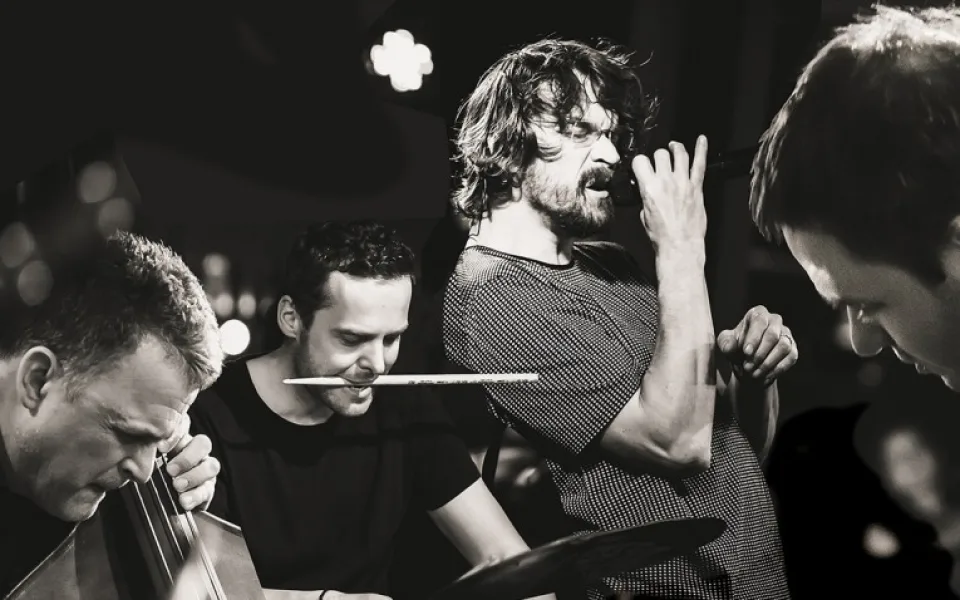 Dan Bárta &amp; Robert Balzar Trio