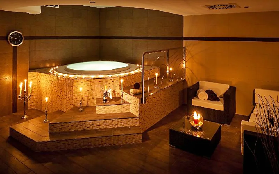 Chcete-li jaro přivítat svěží a odpočatí, pak zavítejte do wellness hotelu Štekl.
