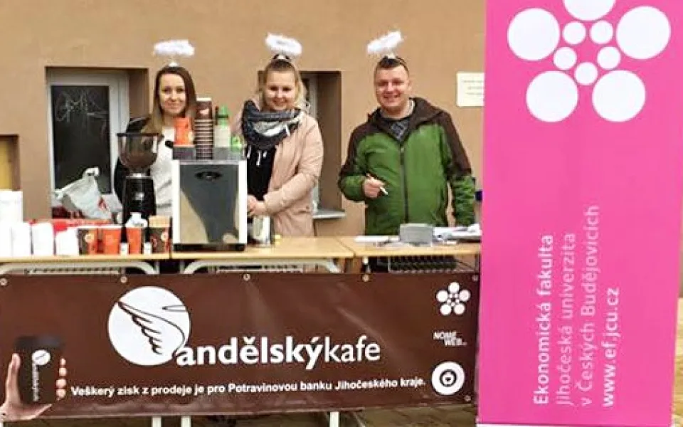 Andělský kafe si můžete dát ve čtvrtek v IGY Centru v Českých Budějovicích.