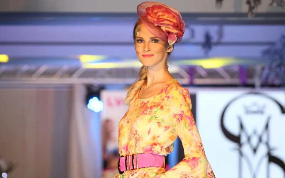 Mercedes fashion show v pátek 12. května v 19:00 hodin v prostorách autosalónu Mercedes Benz Milan Král, a.s., v Litvínovicích.