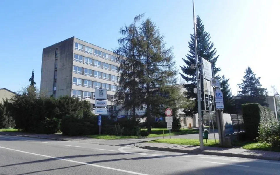Veronec nabízí kancelářské prostory a vybavené školící místnosti ve dvou českobudějovických lokalitách.