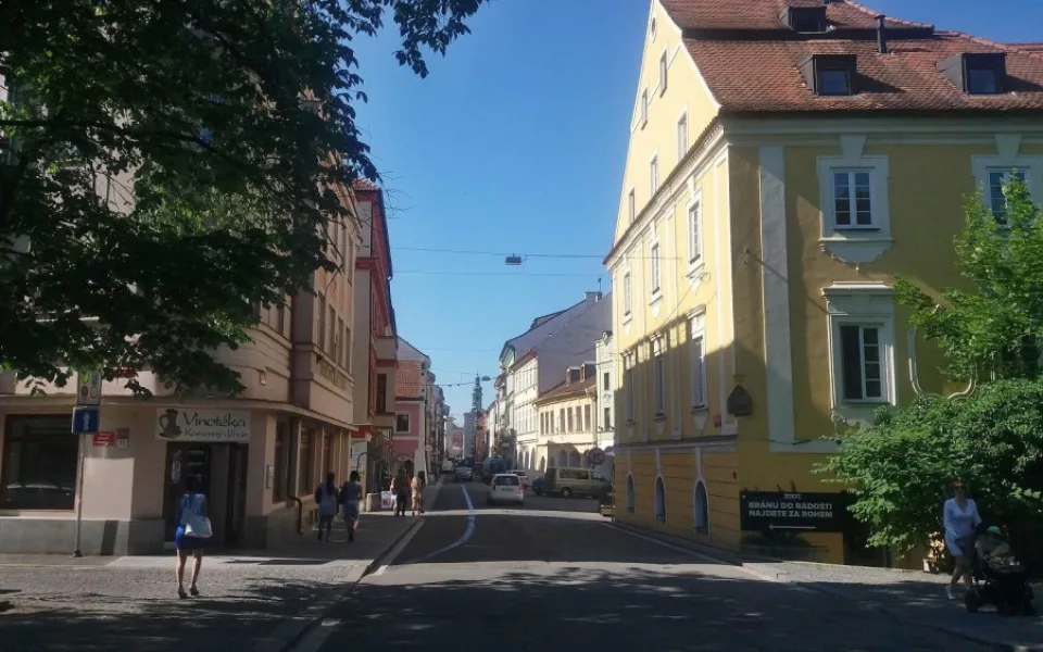Hasiči kontrolovali obchůdky v Krajinské ulicii v Českých Budějovicích.
