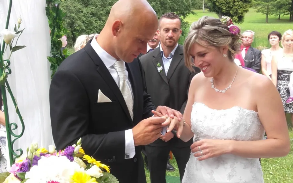 Své ano si řekli Hana Hana Bromová  a Zdeněk Hrdina v sobotu 12. srpna