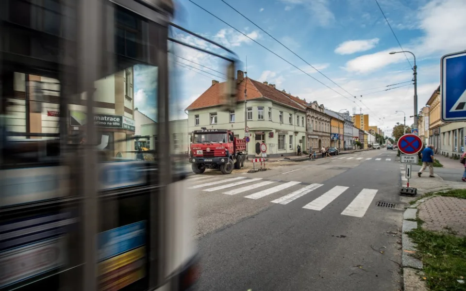 Oprava vodovodního řadu na Lidické třídě.