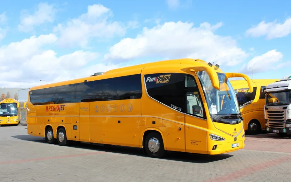 Autobus Irizar i8