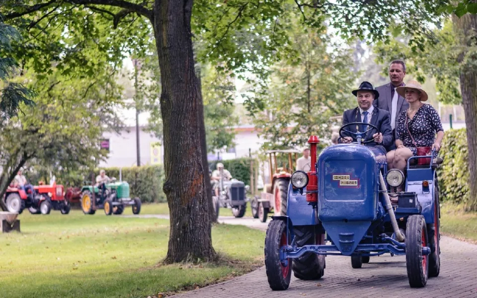 Kaplické slavnosti i letos nabídnou spanilou jízdu traktorů a zemědělské techniky.
