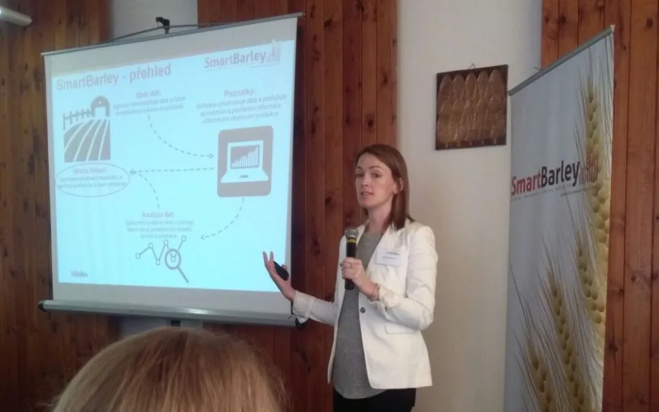 Katie Hoardová, globální ředitelka zemědělských inovací AB Inbev.