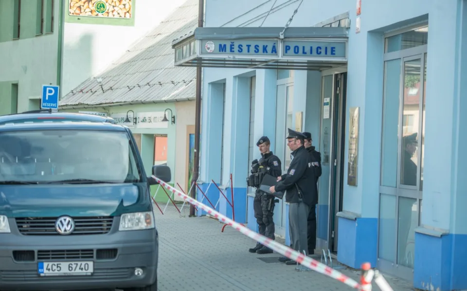 Sebevražda na služebně městské policie.