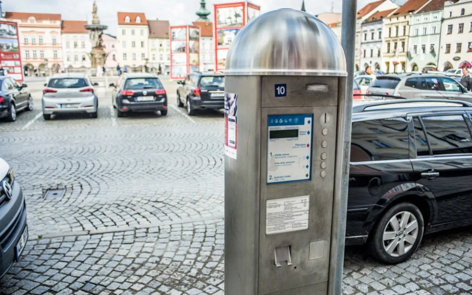 Parkovací automat na náměstí Přemysla Otakara II. v Českých Budějovicích.