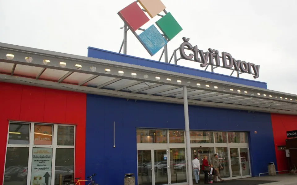 Obchodní centrum Čtyři Dvory v Českých Budějovicích.