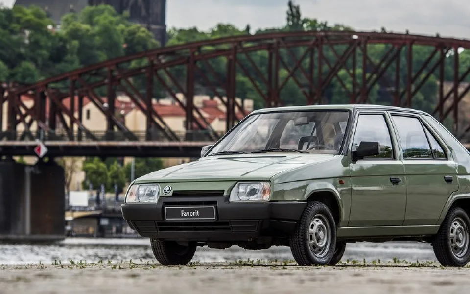 Škoda Favorit.