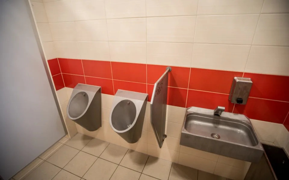 Veřejné toalety ve Stromovce.