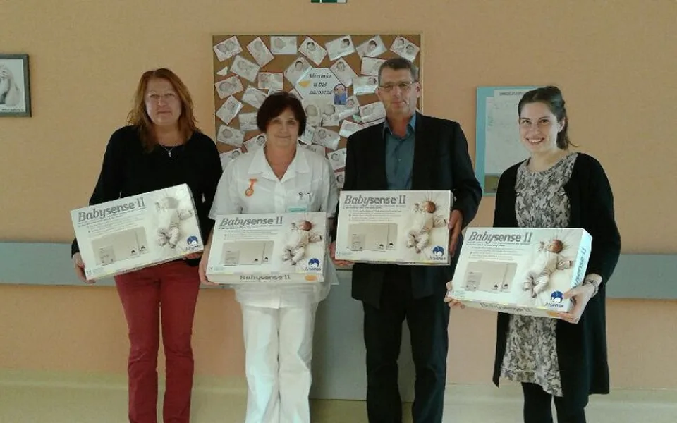 Strakonická nemocnice dostala od Nadace Křižovatka čtyři nové monitory dechu.