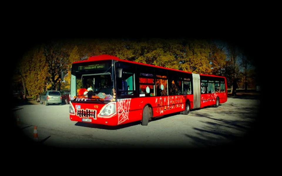 Strašidelný autobus