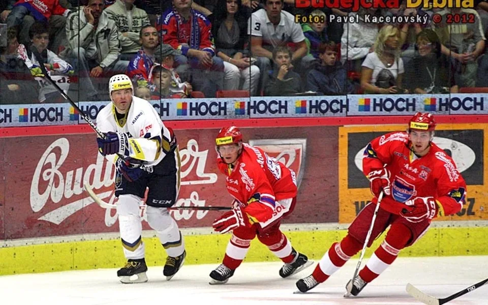 Jaromír Jágr hrál naposledy v dresu Kladna v Budvar aréně v roce 2012