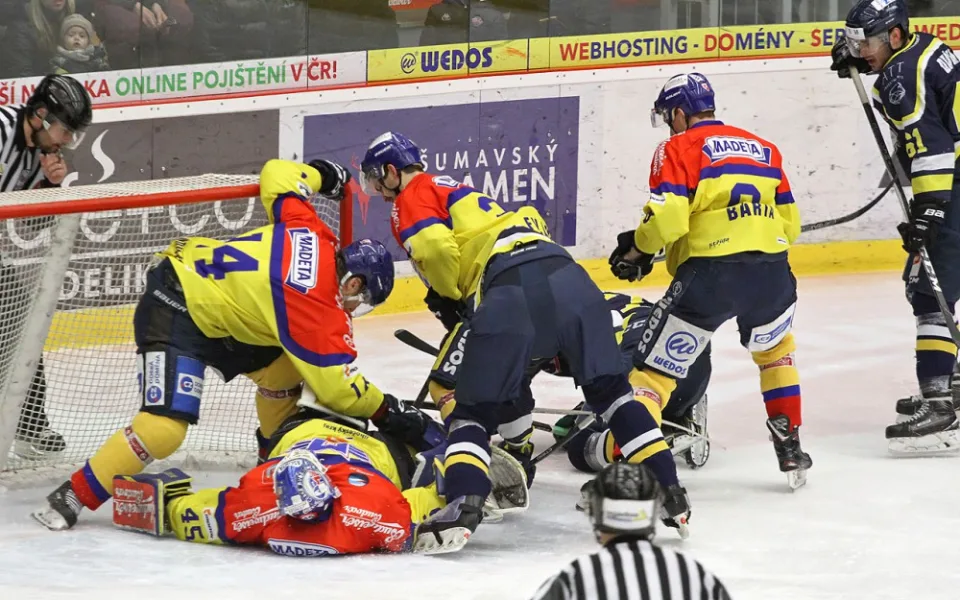 Sporný moment ve druhé třetině, který vrátil ústecké hokejisty do zápasu. Domácí proti uznané brance hodně protestovali