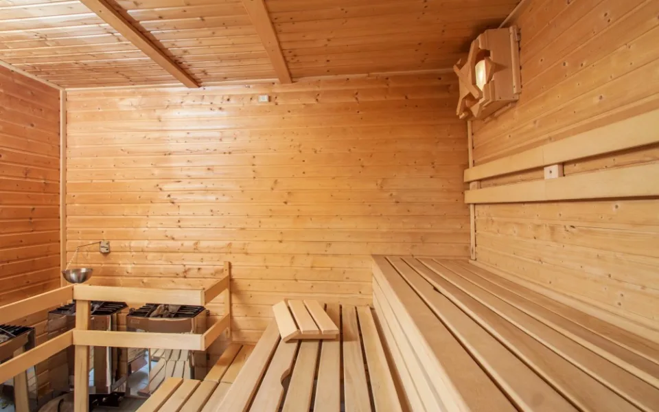 Popularita saunování stále stoupá. Hodně využívaná je i finská sauna v českobudějovickém plaveckém stadionu.