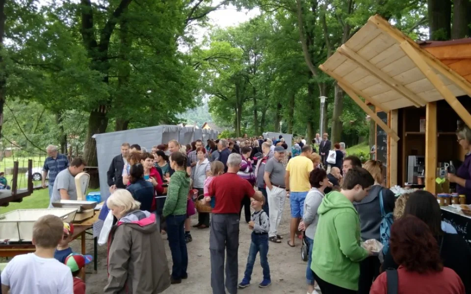 Začíná nová sezona boršovských trhů. S živou hudbou, jídlem i řemeslnými výrobky.
