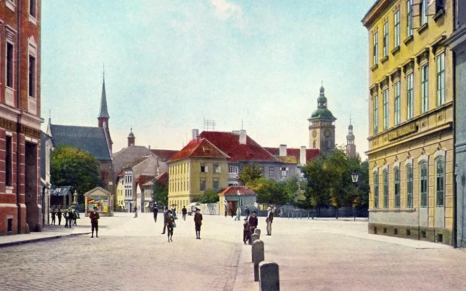Senovážné náměstí ze Žižkovy třídy před rokem 1908.