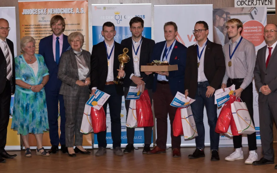 Letošního Medika roku v Jindřichově Hradci ovládl tým 3. lékařské fakulty Univerzity Karlovy v Praze.
