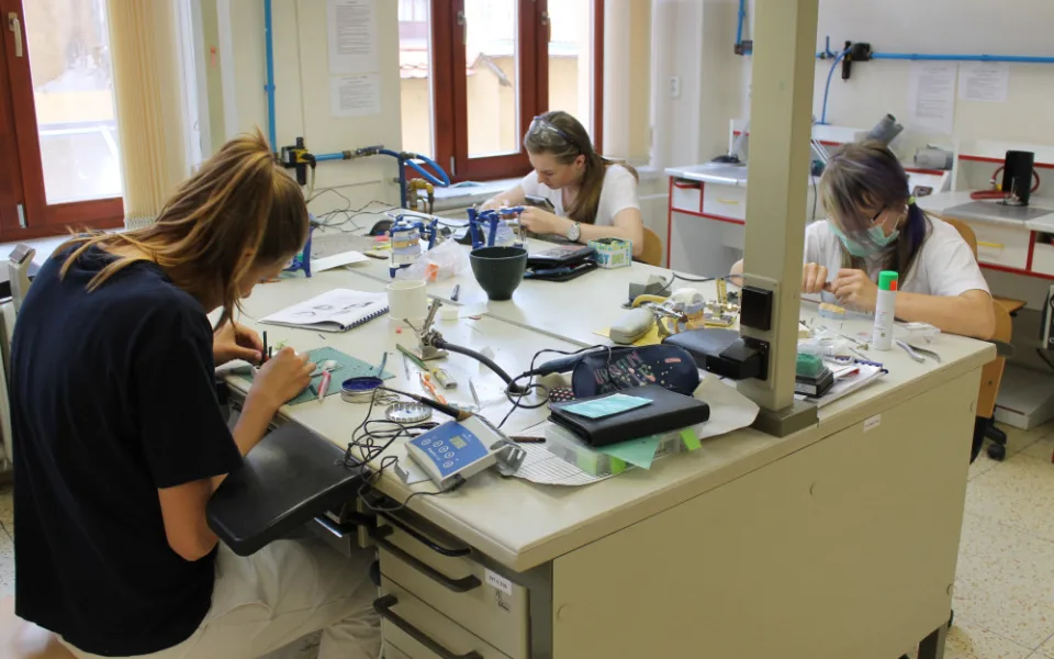 Praktická maturitní zkouška - zubní technik