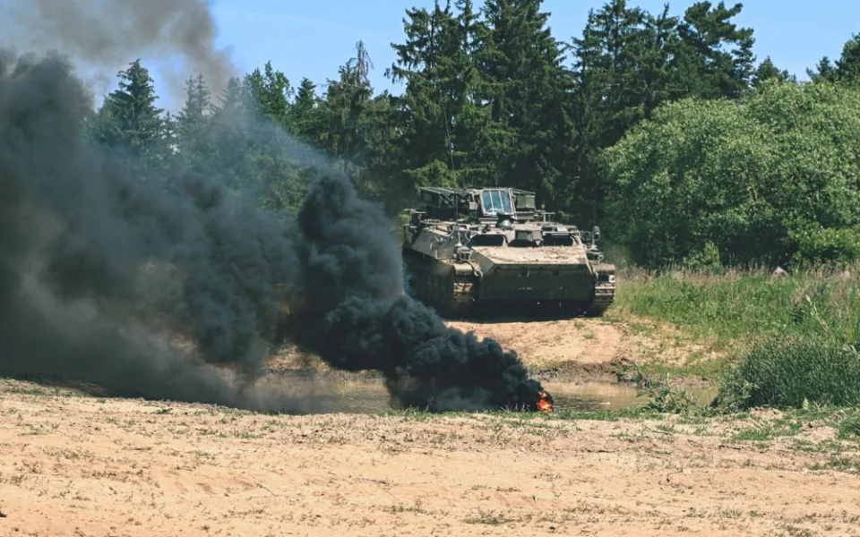 Výcvik osádek bojových vozidel S-10M2D