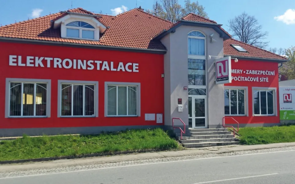 Holding Delnet slaví dvacet let a nabízí práci šikovným absolventům.