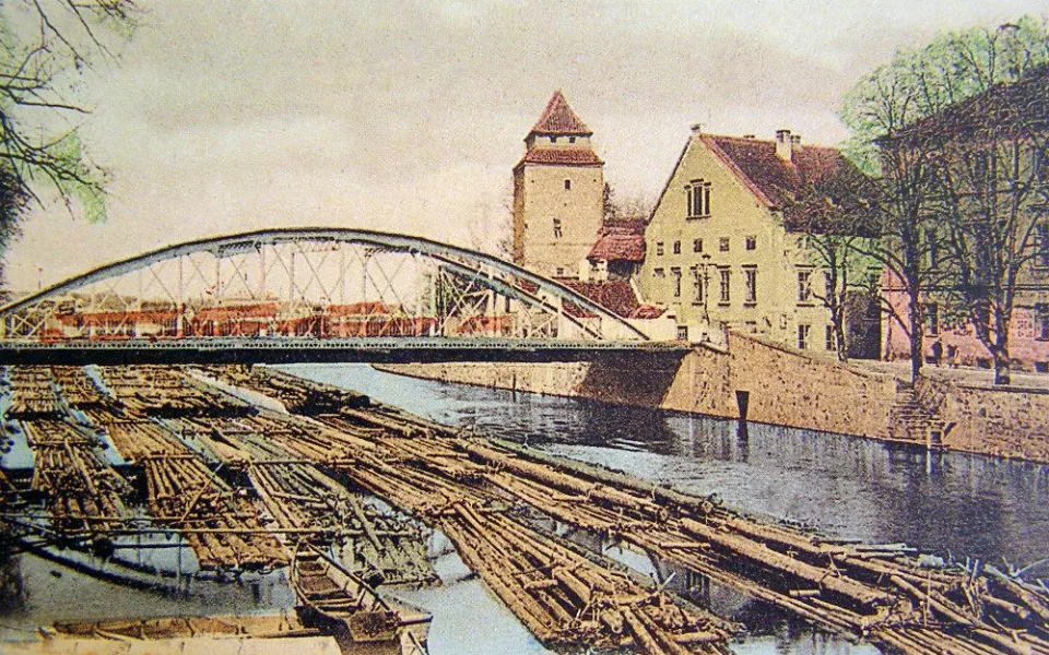 Vory na Malši mezi mosty před rokem 1930.