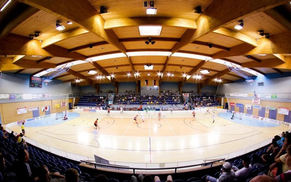 Sportovní hala J. Hradec
