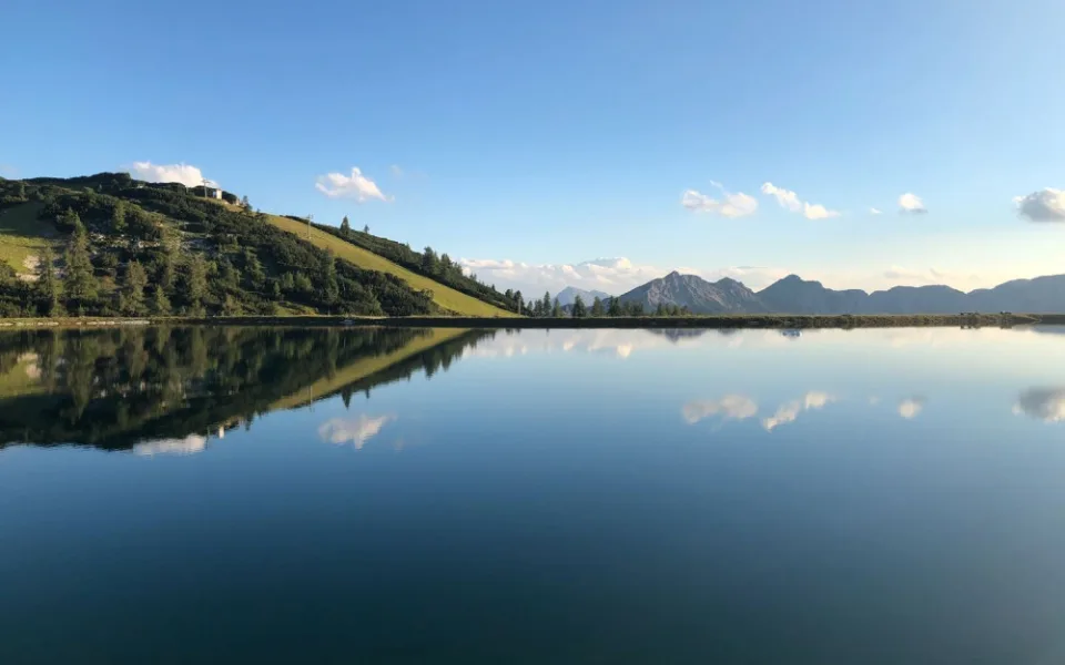 Rakouské jezero Schlafkogel see.