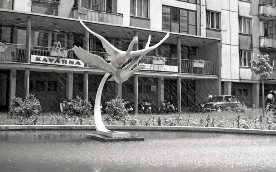 01a