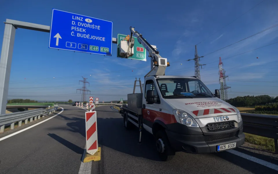 Hlavní tah mezi Ševětínem a Borkem je na dva týdny zavřený. Jižní Čechy trápí i další uzavírky