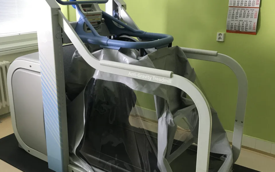 Antigravitační rehabilitační chodník