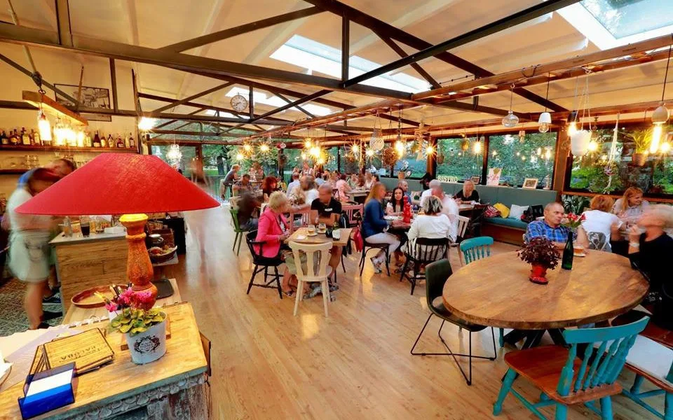 Restaurace paluba v Český Budějovicích.