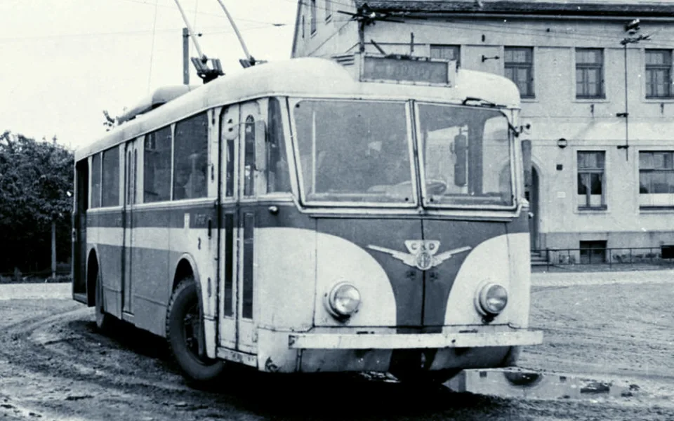 Trolejbus 2