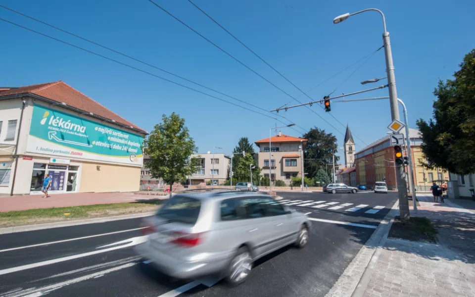 Budějcký magistrát zmodernizuje křižovatky, slibuje plynulejší průjezdy městem