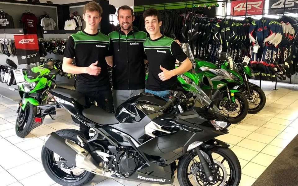 ACCR Czech Talent Team - Willi Race při společném focení.