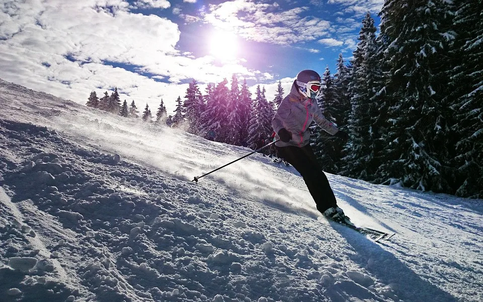 Do lyžařských areálu na jihu Čech dorazily tisíce návštěvníků.