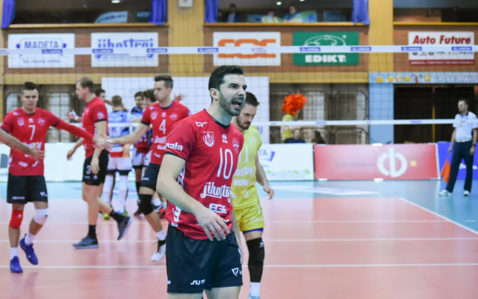 Jihostroj dostal od Ostravy nečekanou sprchu