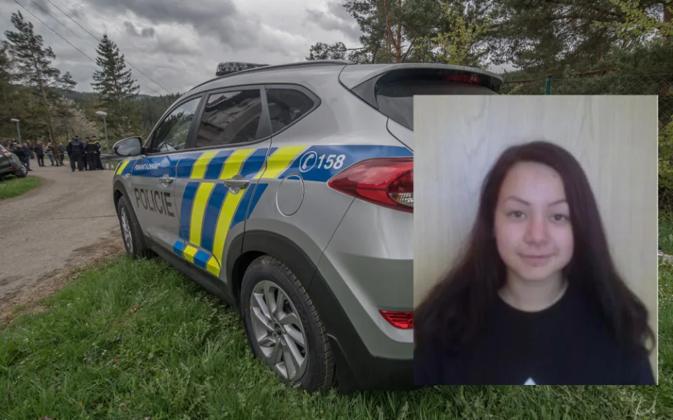 Sedmnáctiletá Nikola Vaňurová utekla z budovy soudu. Pátrá po ní policie