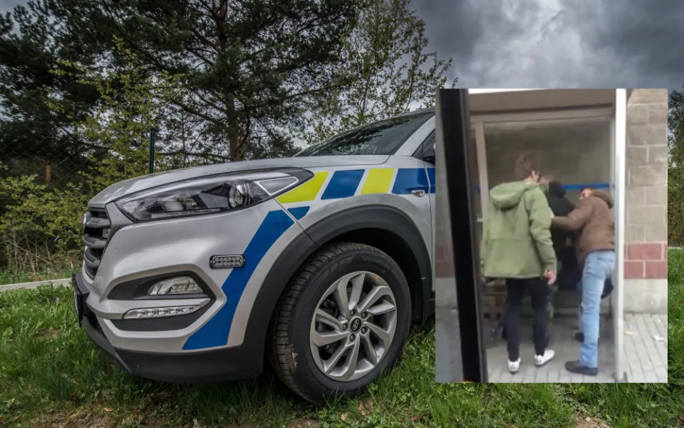 Policie řeší potyčku revizorů s cestujícími. Celý incident natočili svědci na video